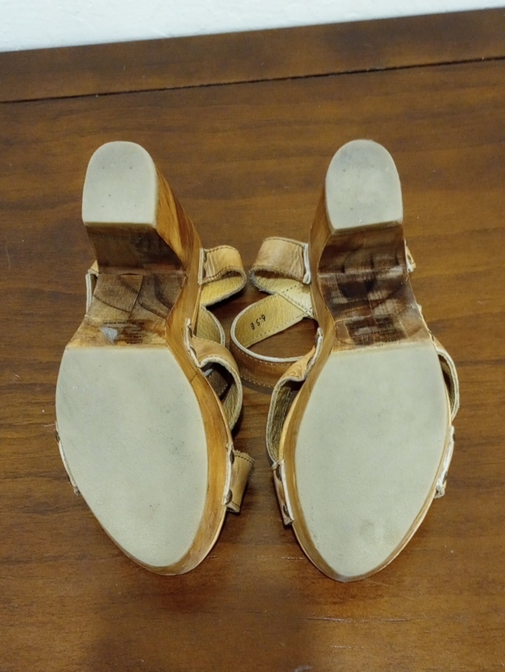 Bed Stu Kalah Platform Heel Oats Rustic Boho Leather & Wood Sandal - 6.5 - Picture 7 of 13